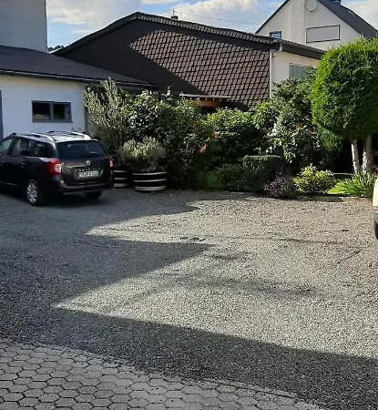 Gaestezimmer Elly Dostert 3*